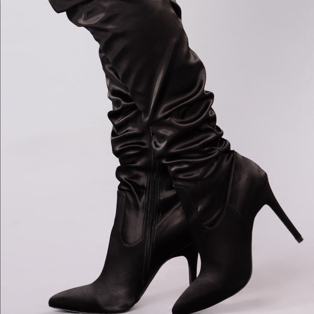 Fashion Nova Knee High boots - Picture 2 of 3